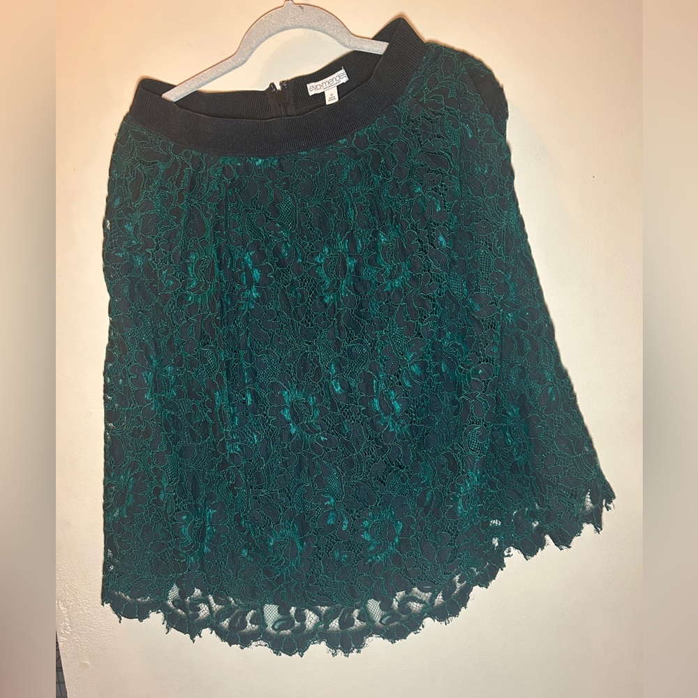 Elegant Green Lace Skirt